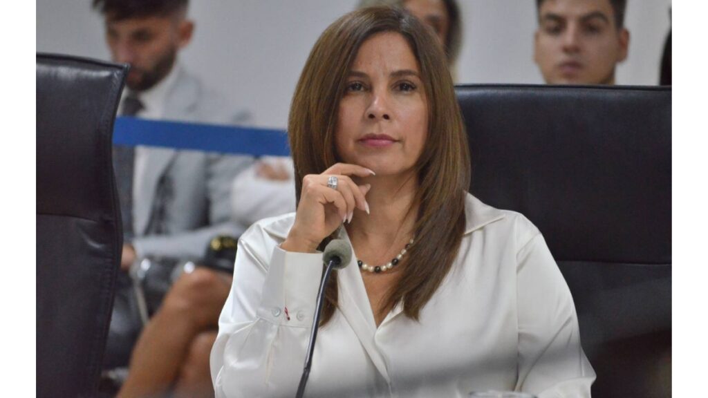 Yadira Saltos, exconsejera del CPCCS aclara que no hubo inasistencia de su parte a un proceso que sigue la Fiscalía General.