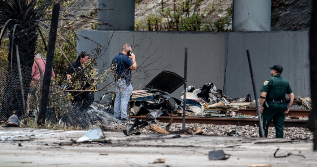 Una avioneta se estrelló en una calle concurrida de Boca Ratón, Florida