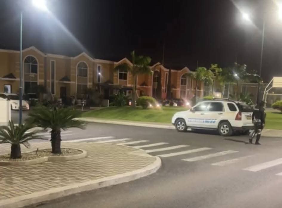 Sicarios encapuchados asesinaron a cinco personas, una de las víctimas tiene siete años.