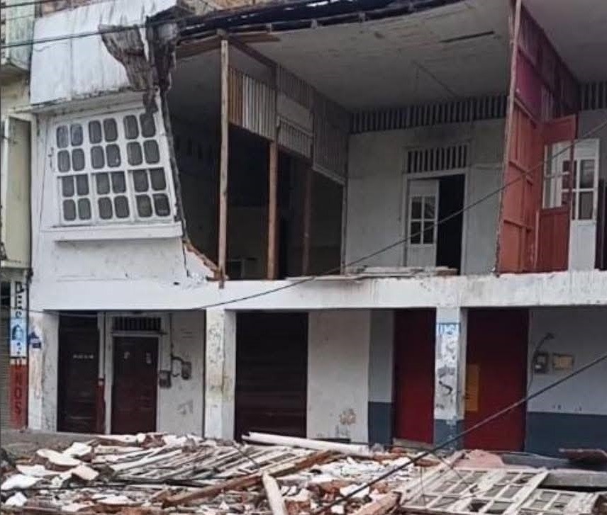 Sismo en Esmeraldas deja viviendas colapsadas parcialmente