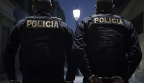 Dos policías llamados a juicio por uso extralimitado de la fuerza.