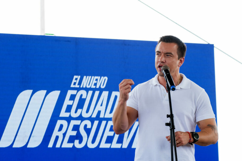 Gobierno de Ecuador ordena condonación de deudas incobrables de la CFN