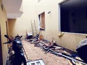 tres-mujeres-estan-gravemente-heridas-tras-explosion-de-tanque-de-gas-en-la-cooperativa-santa-martha-en-santo-domingo-de-los-tsachilas