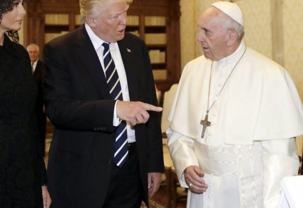 El Papa Francisco, nacido Jorge Mario Bergoglio, falleció el lunes 21 de abril de 2025, a los 88 años