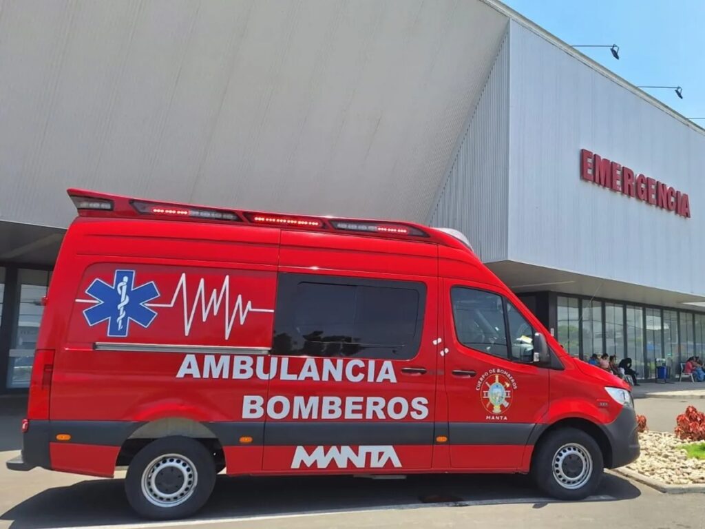 El motociclista murió minutos después de ser ingresado al hospital.