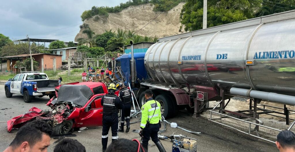 Accidente vía Portoviejo - Crucita