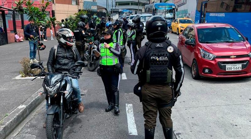 129 citaciones y 31 vehículos sancionados en operativo por seguridad vial en Quito