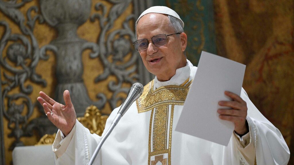 El papa León XIV inicia pontificado con un mensaje de fe y misión cristiana, ¿qué pidió a los cardenales?