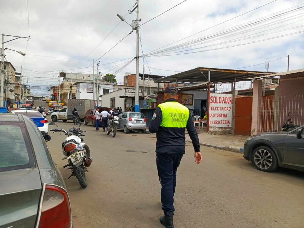 Un agente de tránsito fue asesinado esta mañana en el barrio Buenos Aires de la parroquia Tarqui.