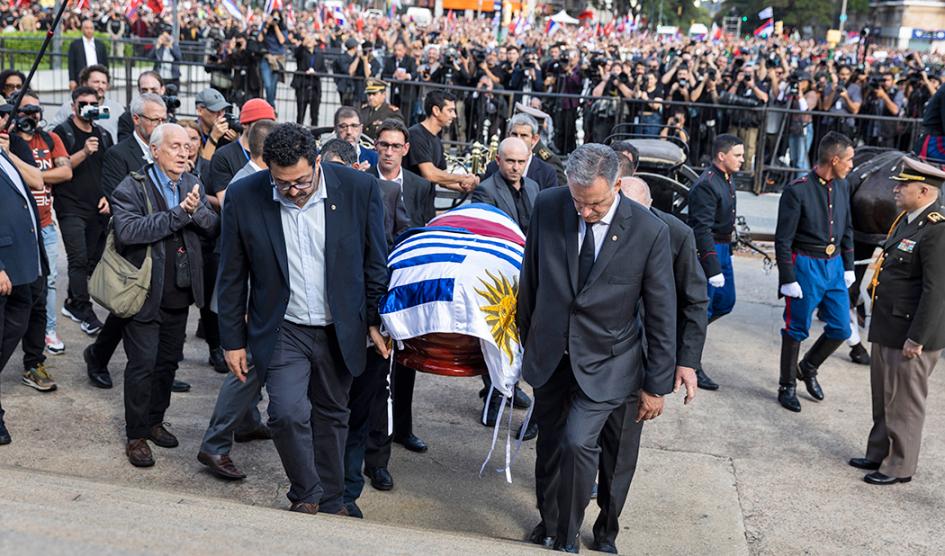 Abre la capilla ardiente de José Mujica en el Palacio Legislativo de Uruguay