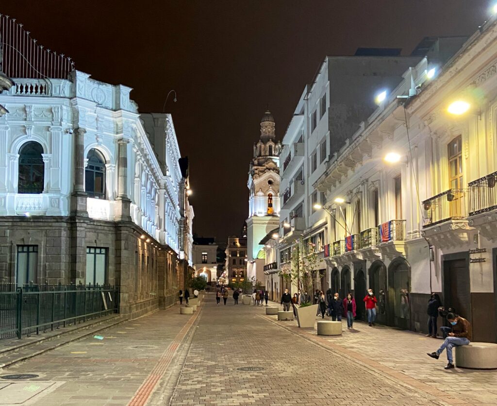 Ampliación de espacio peatonal y mejoras urbanas llegan a la Loma Grande y San Roque