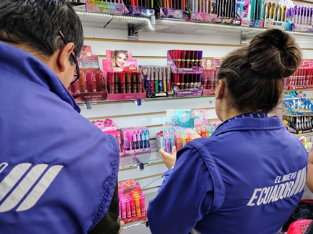 Arcsa decomisó más de 80 mil cosméticos irregulares a nivel nacional: ¿Qué productos fueron incautados?