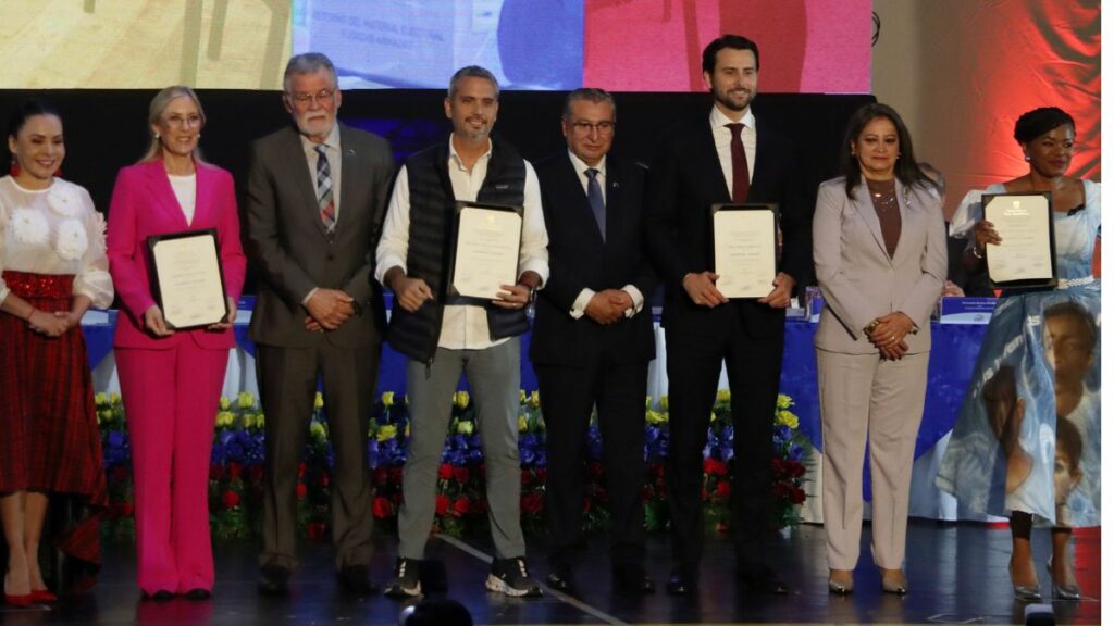 Asamblea Nacional Conozca quiénes son los 15 legisladores nacionales que se posesionarán para cumplir el periodo 2025-2029. (API).