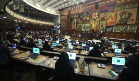 Asamblea Nacional de Ecuador define comisiones permanentes con mayoría de ADN