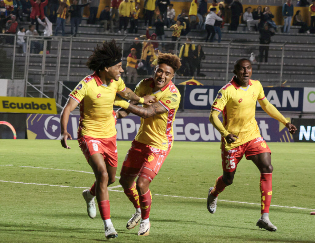 Aucas vence por 2-0 a Libertad en el cierre de la fecha 11 de la LigaPro