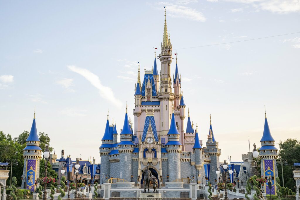 Aumento de precios en parques temáticos de Disney entrará en vigor en 2026