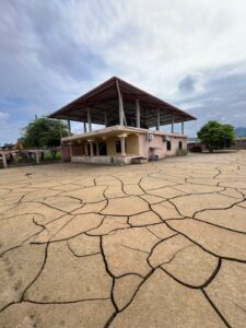 Autoridades y ciudadanos luchan contra los estragos del invierno en Estancia Vieja