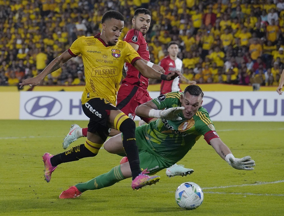 Barcelona SC sufrió una derrota ante River Plate la noche del jueves 8 de mayo en el Estadio Monumental Banco Pichincha.