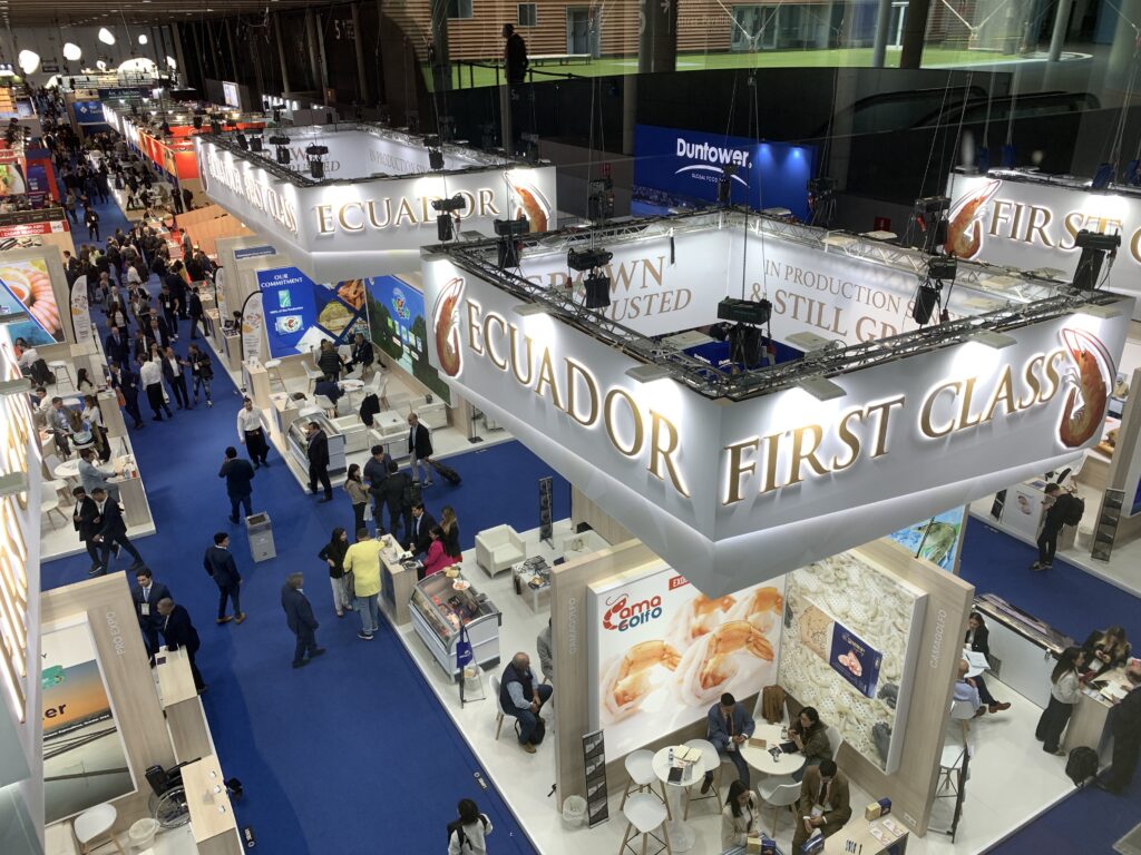 Veintiséis empresas representaron al camarón ecuatoriano en importante feria global.