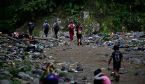 Algunas entidades estiman que hay más de 2.500 toneladas de basura en el Darién y que limpiar el desastre podría costar más de 12 millones de dólares.