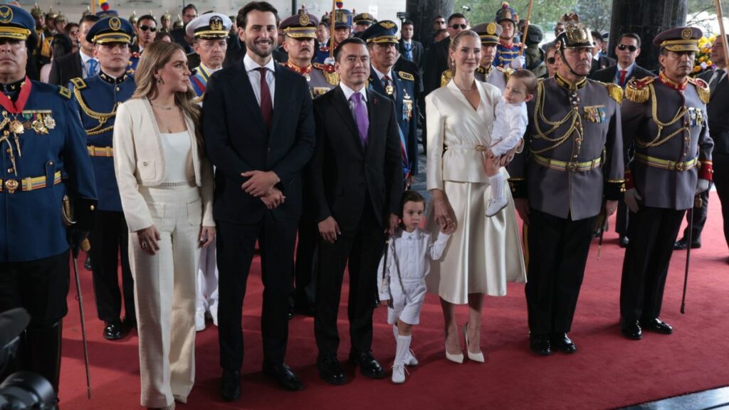 Daniel Noboa Así fue la ceremonia de posesión del Presidente, revive los mejores momentos en esta galería. (API).