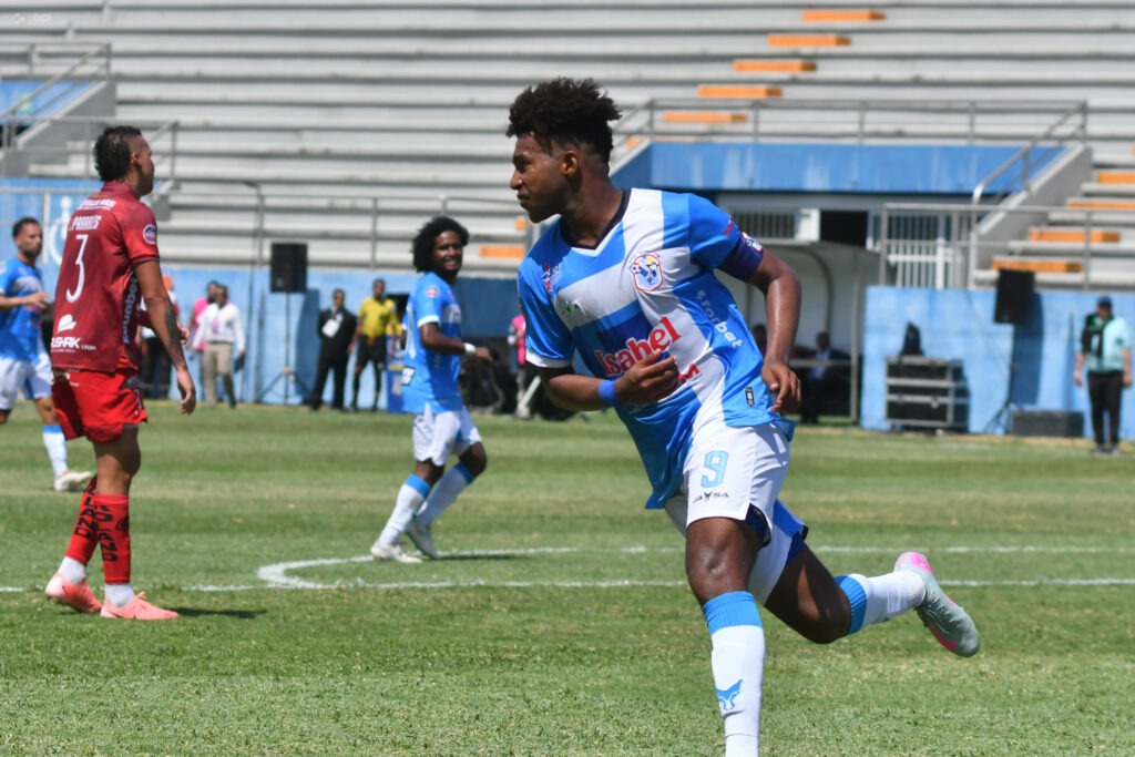 Daniel Valencia ya suma 8 goles en la LigaPro 2025.