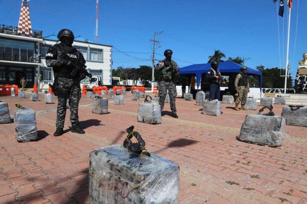 Se estima que el 25 por ciento de la droga se incauta en Ecuador. El 75 por ciento sale sin problemas.