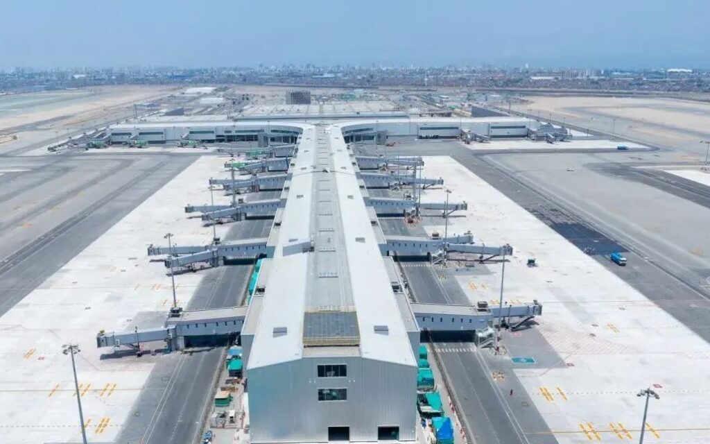 Dina Boluarte, presidenta de Perú, inauguró el nuevo Aeropuerto Internacional Jorge Chávez en Lima, este viernes 30 de mayo del 2025.