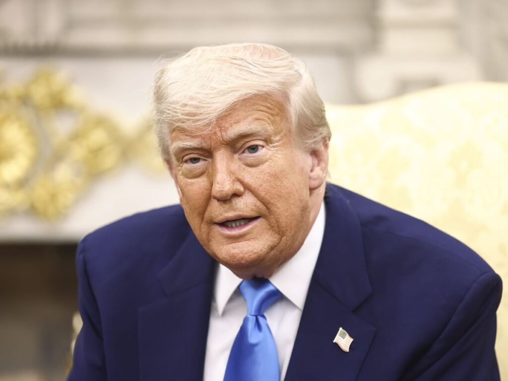 Donald Trump aplaza hasta julio la imposición de aranceles del 50% a la Unión Europea