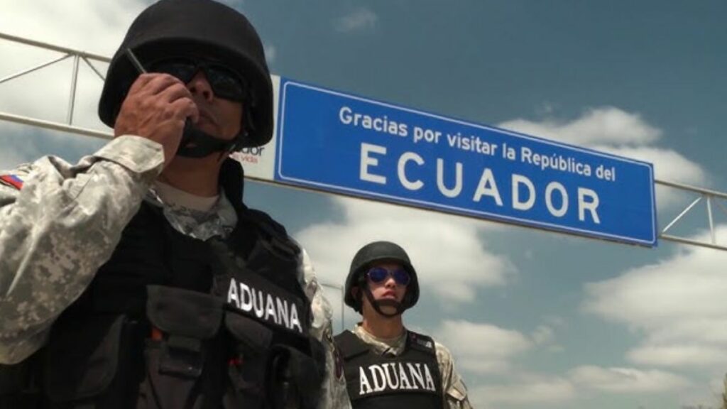 El Presidente Daniel Noboa designa a Sandro Castillo Merizalde como director de Aduana. (Senae).