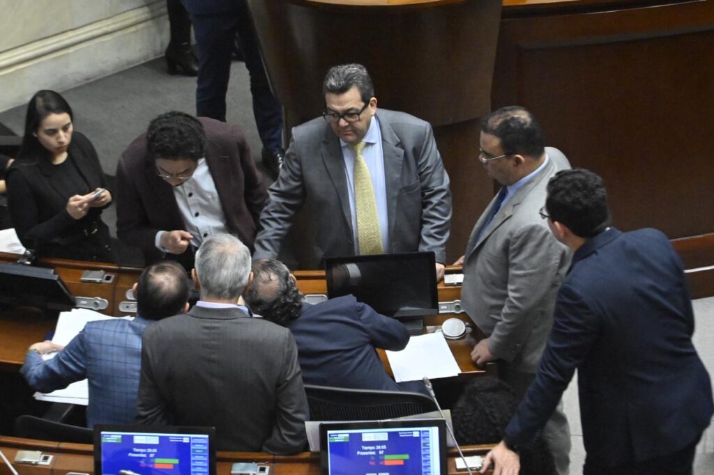 El Senado de Colombia rechaza la consulta popular sobre la reforma laboral propuesta por Gustavo Petro