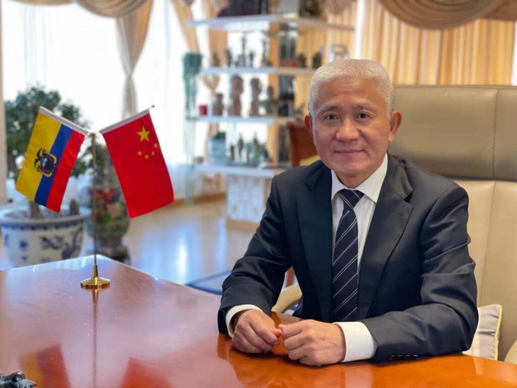 Embajador Chen Guoyou reafirma compromiso para impulsar proyectos de energía limpia
