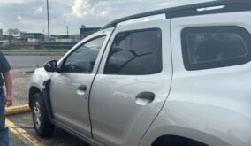 Empresaria y chofer salvan su vida tras ataque en carretera de Los Ríos