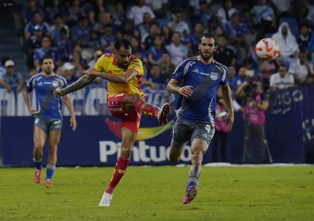 En el Día de la Madre, domingo 11 de mayo de 2025, Emelec sufrió una nueva derrota en la fecha 12 de la LigaPro.
