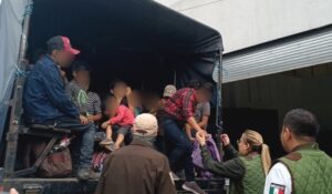 Las fuerzas de seguridad mexicanas liberan a 491 migrantes retenidos en el estado de Puebla