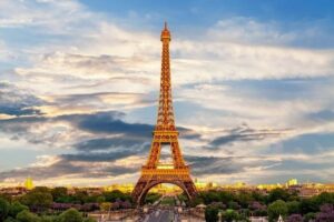 Torre Eiffel, uno de los principales destinos de Francia