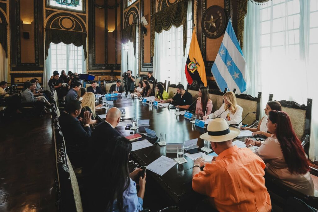 El financiamiento de la deuda aprobada para Guayaquil cuenta con un plazo de 15 años y tres años de gracia.