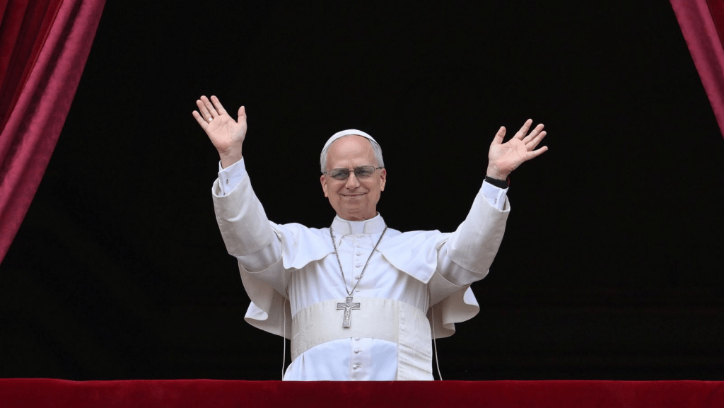 Misa solemne en la Plaza de San Pedro marca el inicio del papado de León XIV