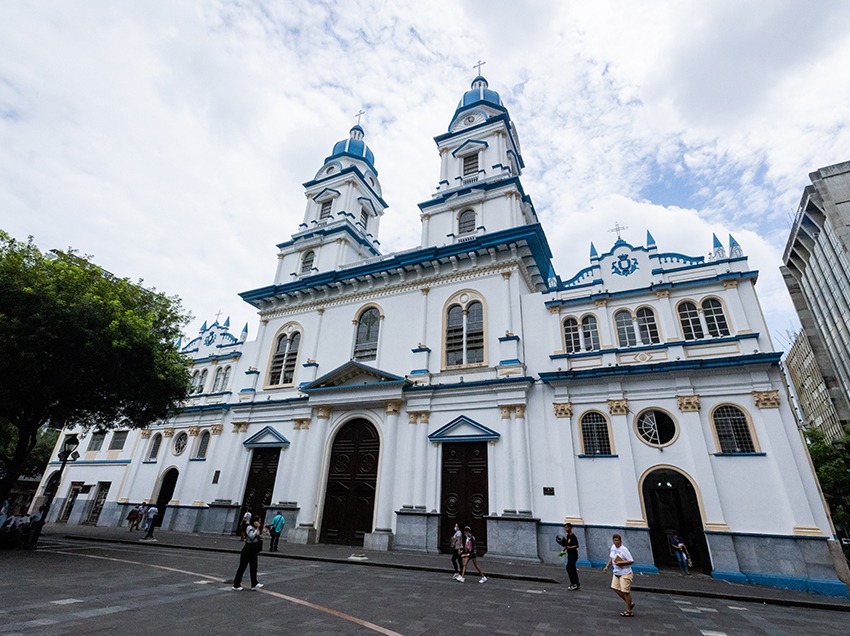 El Municipio de Guayaquil comenzó la ejecución del Plan de Renovación Urbana, para transformar espacios públicos representativos.