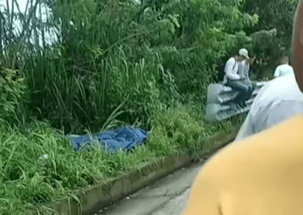 Hallan cadáver con signos de tortura en la vía Santo Domingo - El Carmen