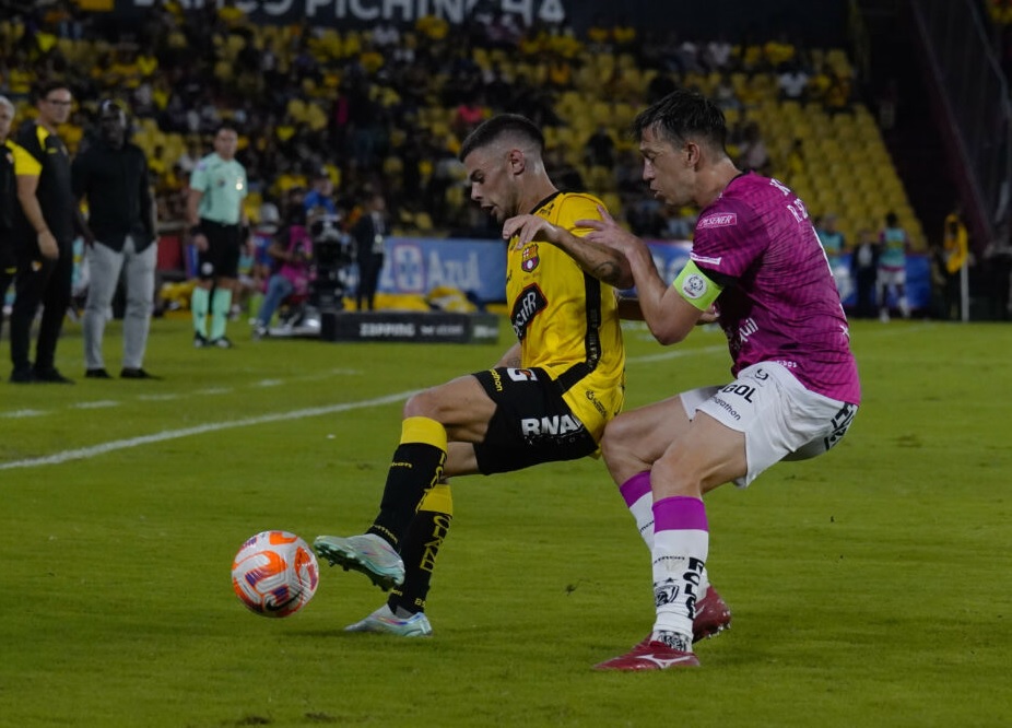 Independiente del Valle y Barcelona SC se juegan su última oportunidad para clasificar a los octavos de final de la Copa Libertadores.