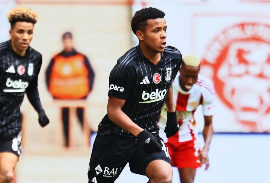 Kenny Arroyo podría salir cedido del Besiktas de Turquía al Santos de Brasil