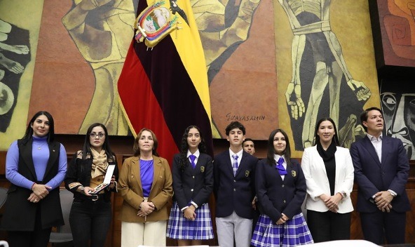 La Asamblea Nacional reconoció a Unidad Educativa Particular Raffaello Santi