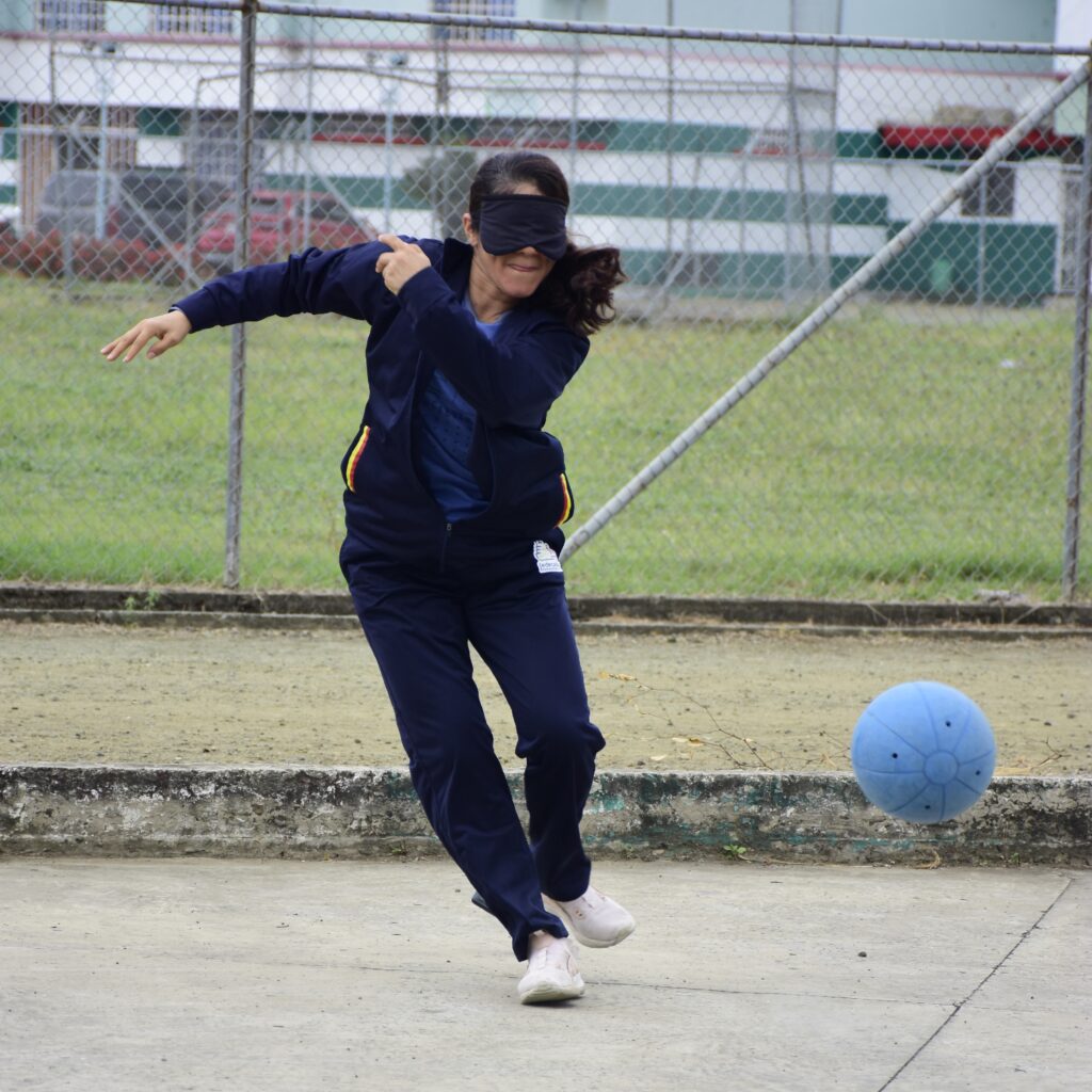 La Selección Ecuatoriana de Goalball, liderada por FEDEDIV, busca patrocinios para competir en el Campeonato de las Américas 2025 en Brasil, promoviendo inclusión.