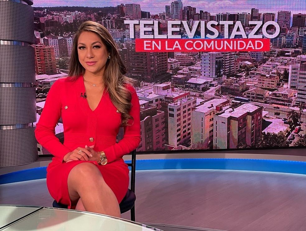 La presentadora manabita Andrea Báez, reconocida por su trabajo en Manavisión, anunció que está embarazada por segunda vez.