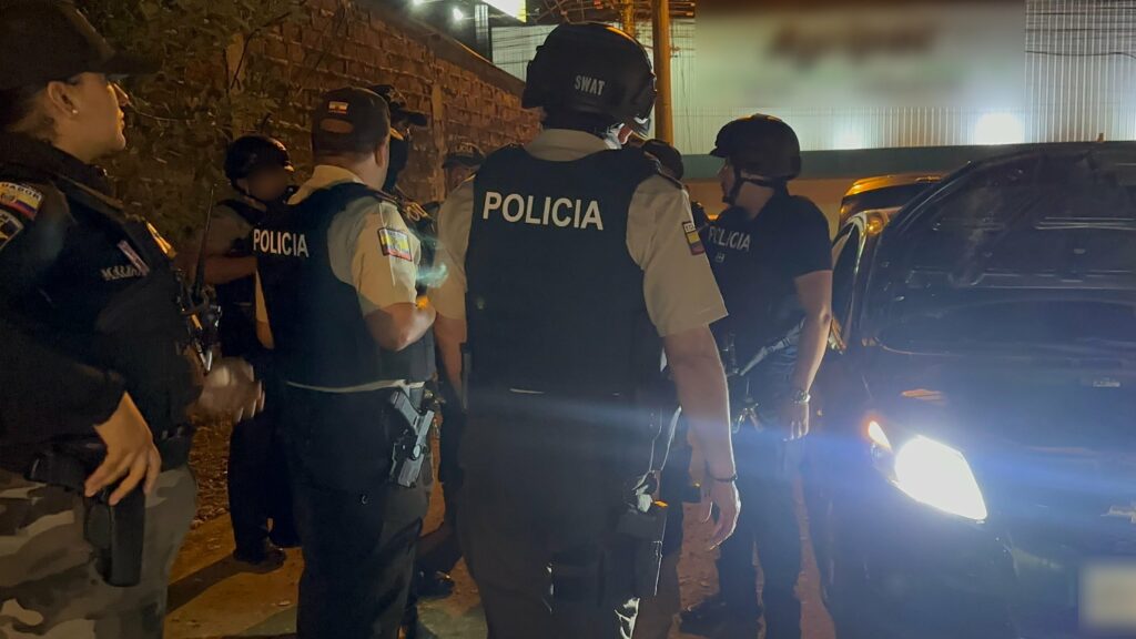 Macabro hallazgo en Quito Dos hombres asesinados, uno decapitado