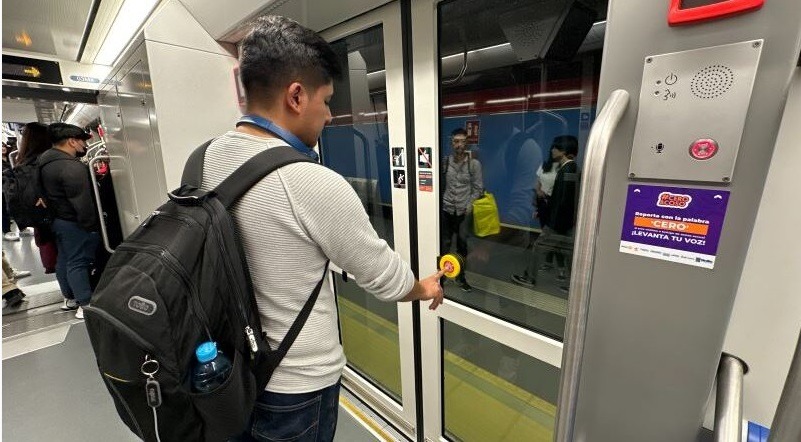 Metro de Quito lanza campaña para el buen uso de puertas y modifica horarios de apertura