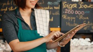 Mujeres reciben menos crédito