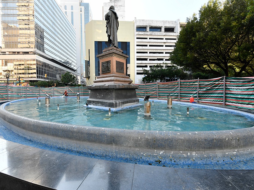 El Municipio de Guayaquil arrancó los trabajos de intervención en la Plaza San Francisco.