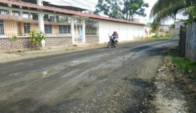 Municipio de Portoviejo interviene con mejoramiento vial en varias calles del sector Negrital